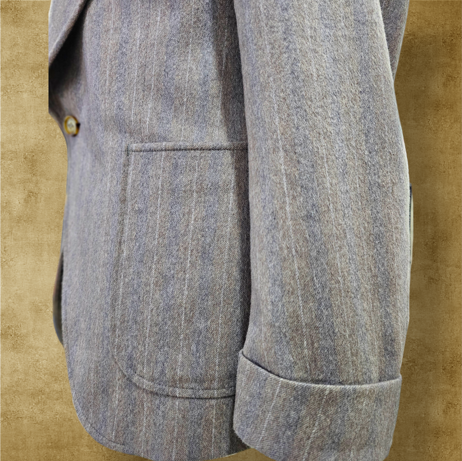 WOOL- CASHMERE PEAK LAPEL JACKET